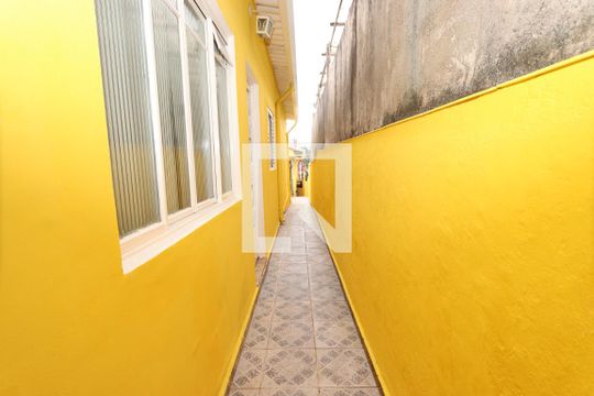Corredor Lateral de casa à venda com 5 quartos, 370m² em Vila Ema, São Paulo