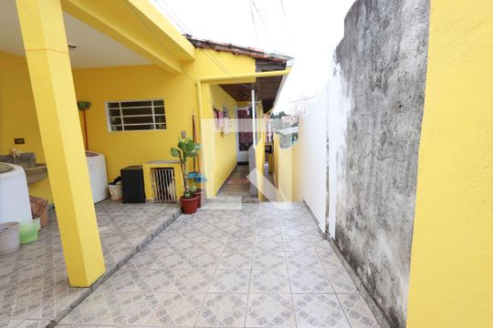 Corredor Lateral de casa à venda com 5 quartos, 370m² em Vila Ema, São Paulo