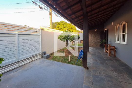 Quintal de casa para alugar com 5 quartos, 450m² em Engenho do Mato, Niterói