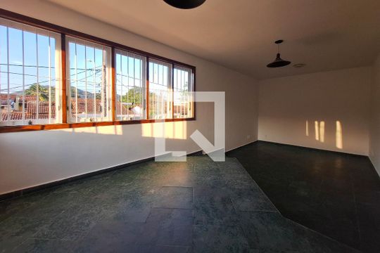 Quarto 2 de casa para alugar com 5 quartos, 450m² em Engenho do Mato, Niterói