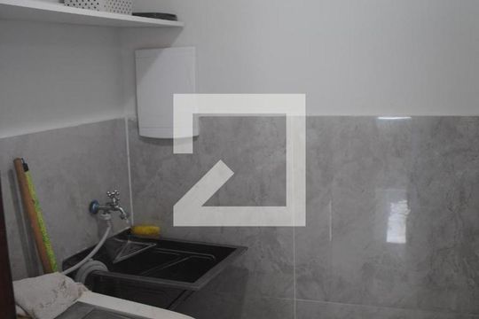 Área de Serviço de apartamento para alugar com 2 quartos, 90m² em Praia do Flamengo, Salvador