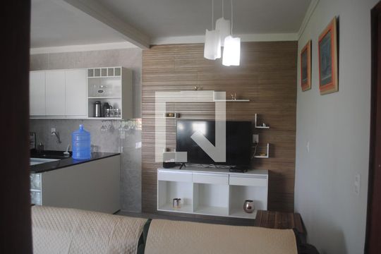 Sala de apartamento para alugar com 2 quartos, 90m² em Praia do Flamengo, Salvador