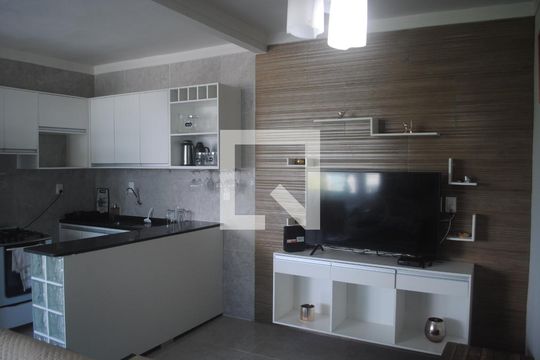 Sala de apartamento para alugar com 2 quartos, 90m² em Praia do Flamengo, Salvador