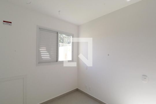Quarto 2 de apartamento para alugar com 2 quartos, 72m² em Jaraguá, Uberlândia