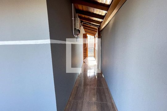Corredor de casa para alugar com 5 quartos, 400m² em Vicentina, São Leopoldo