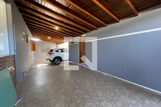Quintal de casa para alugar com 5 quartos, 400m² em Vicentina, São Leopoldo