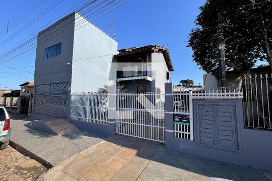 Fachada de casa para alugar com 5 quartos, 400m² em Vicentina, São Leopoldo
