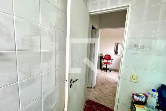 Banheiro de apartamento à venda com 2 quartos, 60m² em Picanço, Guarulhos