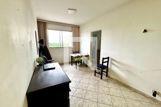 Sala de apartamento à venda com 2 quartos, 60m² em Picanço, Guarulhos