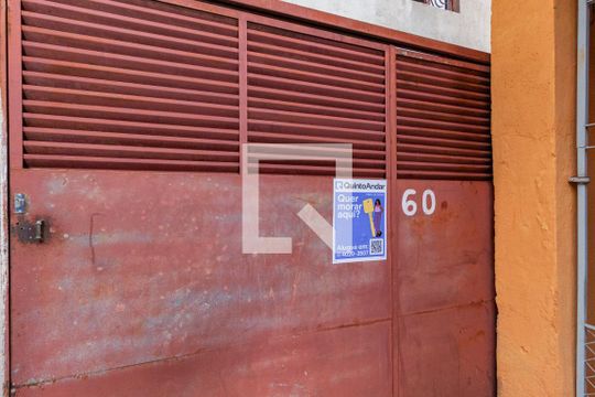 Fachada de casa para alugar com 2 quartos, 60m² em Vila Yara, Osasco