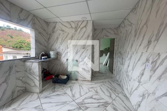 Sala de kitnet/studio para alugar com 1 quarto, 25m² em Jardim Primavera, Duque de Caxias