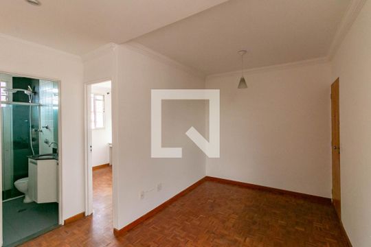 Apartamento para alugar com 2 quartos, 55m² em Camargos, Belo Horizonte