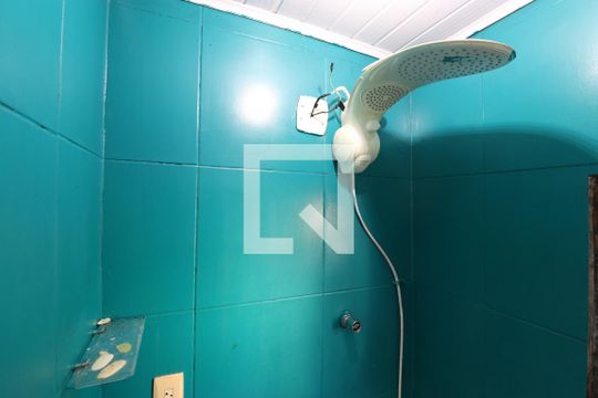 Banheiro de casa para alugar com 2 quartos, 60m² em Pompeia, São Paulo