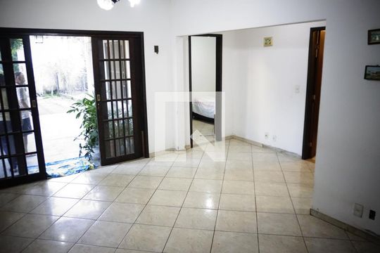 Casa à venda com 4 quartos, 213m² em Anil, Rio de Janeiro