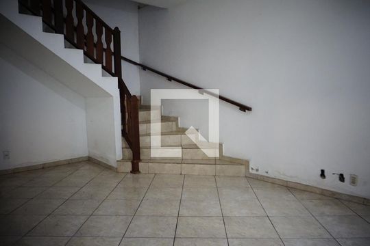 Sala de casa à venda com 4 quartos, 213m² em Anil, Rio de Janeiro
