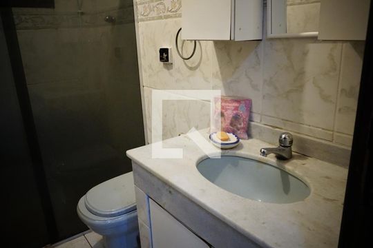 Banheiro Social de casa à venda com 4 quartos, 213m² em Anil, Rio de Janeiro