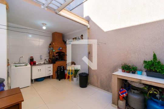 Quintal de casa à venda com 3 quartos, 100m² em Chácara Belenzinho, São Paulo