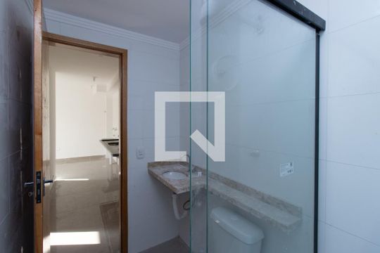 Banheiro de apartamento para alugar com 2 quartos, 45m² em Vila Maria Alta, São Paulo
