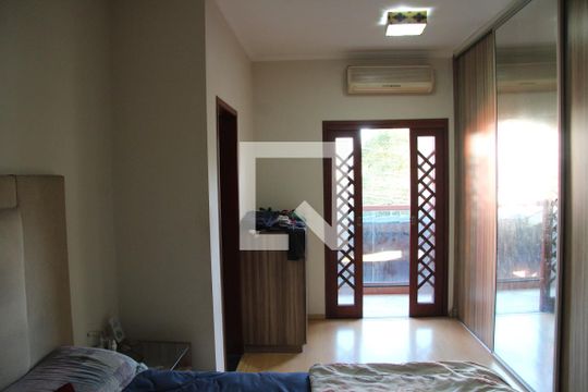 Suíte 01 de casa para alugar com 3 quartos, 200m² em Vila Galvão, Guarulhos