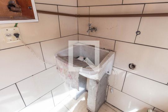 Área de serviço de casa para alugar com 2 quartos, 70m² em Vila Celeste, São Paulo