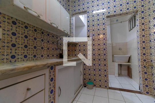 Cozinha de apartamento para alugar com 1 quarto, 42m² em Centro, Niterói