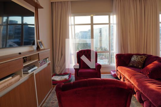 Sala de apartamento à venda com 3 quartos, 166m² em Cerqueira César, São Paulo