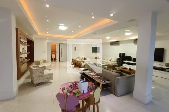 Sala de apartamento para alugar com 4 quartos, 278m² em Copacabana, Rio de Janeiro