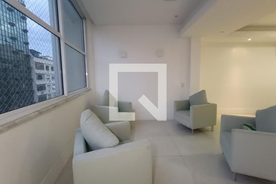 Sala de apartamento para alugar com 4 quartos, 278m² em Copacabana, Rio de Janeiro