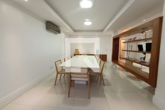 Sala de apartamento para alugar com 4 quartos, 278m² em Copacabana, Rio de Janeiro