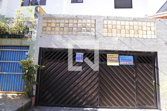 Fachada de casa para alugar com 4 quartos, 135m² em Parque Sao Domingos, São Paulo