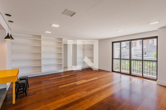 Apartamento para alugar com 2 quartos, 130m² em Sumarezinho, São Paulo