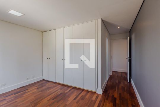 Suíte 1 de apartamento para alugar com 2 quartos, 130m² em Sumarezinho, São Paulo