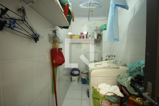 Área de Serviço de casa à venda com 3 quartos, 300m² em Jardim das Palmas, São Paulo