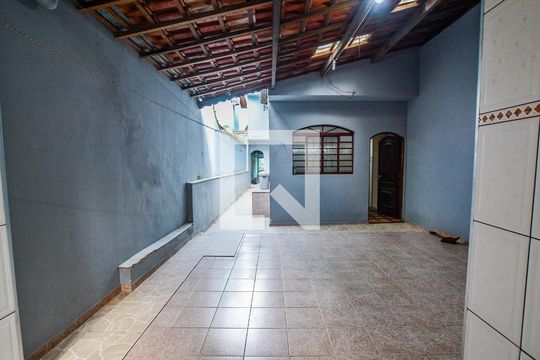 Área de Serviço de casa à venda com 3 quartos, 209m² em Parque Gerassi, Santo André