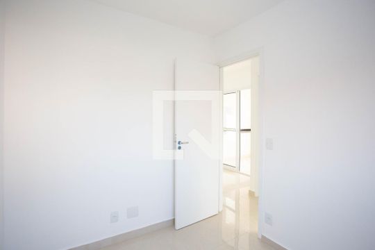 Quarto 2 de apartamento para alugar com 2 quartos, 45m² em Centro, Diadema
