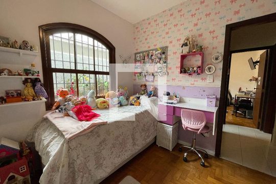 Quarto 1 de casa à venda com 5 quartos, 170m² em Conjunto Residencial Butanta, São Paulo