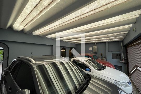 Garagem de casa à venda com 5 quartos, 170m² em Conjunto Residencial Butanta, São Paulo