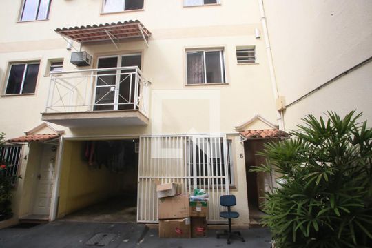 Fachada da Casa de casa de condomínio à venda com 3 quartos, 87m² em Taquara, Rio de Janeiro
