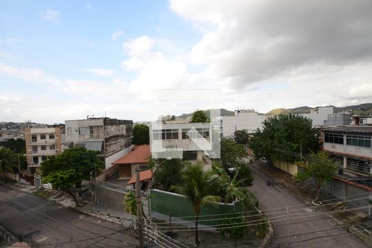 Vista do Quarto 2 de apartamento para alugar com 3 quartos, 80m² em Vila da Penha, Rio de Janeiro