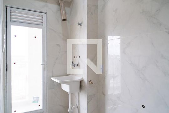 Área de Serviço de apartamento para alugar com 2 quartos, 64m² em Itapeva, Votorantim