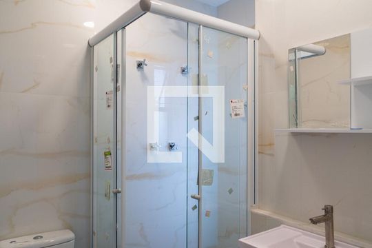 Banheiro da Suíte de apartamento para alugar com 2 quartos, 64m² em Itapeva, Votorantim