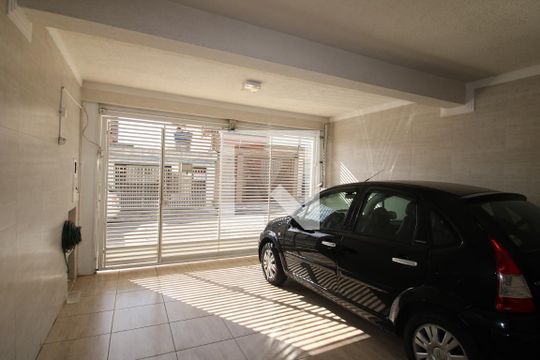 Garagem de casa para alugar com 2 quartos, 300m² em Jardim Sao Nicolau, São Paulo