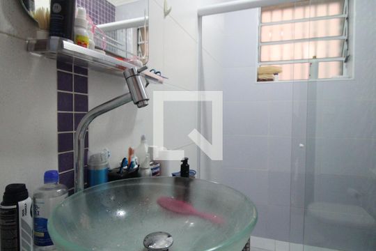 Banheiro 2  de casa para alugar com 2 quartos, 300m² em Jardim Sao Nicolau, São Paulo