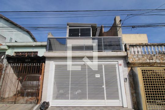 Fachada de casa para alugar com 2 quartos, 300m² em Jardim Sao Nicolau, São Paulo