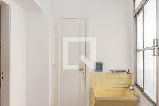 Area de Serviços de apartamento para alugar com 2 quartos, 92m² em Aclimação, São Paulo