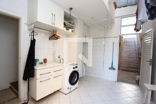 Área de Serviço de casa de condomínio à venda com 3 quartos, 330m² em Jardim Vitoria Regia, São Paulo