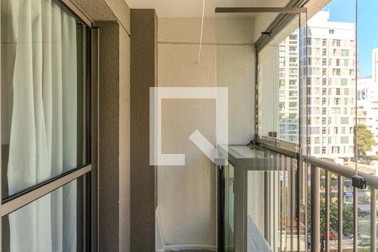 Varanda de kitnet/studio à venda com 1 quarto, 24m² em Consolação, São Paulo