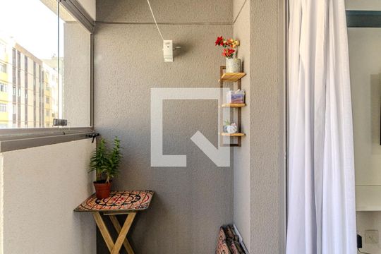 Varanda de kitnet/studio à venda com 1 quarto, 24m² em Consolação, São Paulo