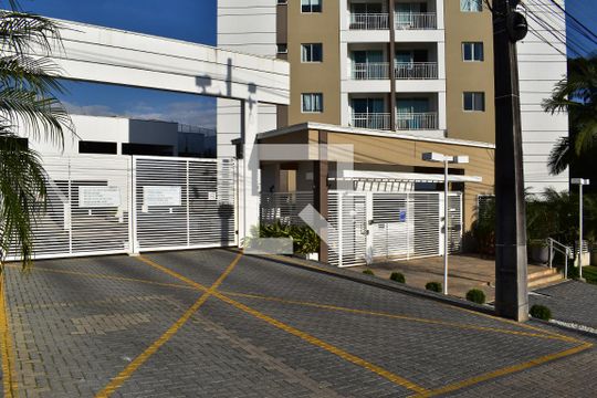 Fachada do condomínio de apartamento para alugar com 2 quartos, 53m² em Pilarzinho, Curitiba