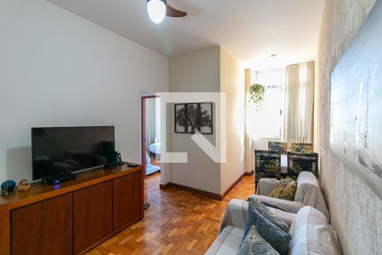 Apartamento à venda com 2 quartos, 93m² em Centro, Belo Horizonte